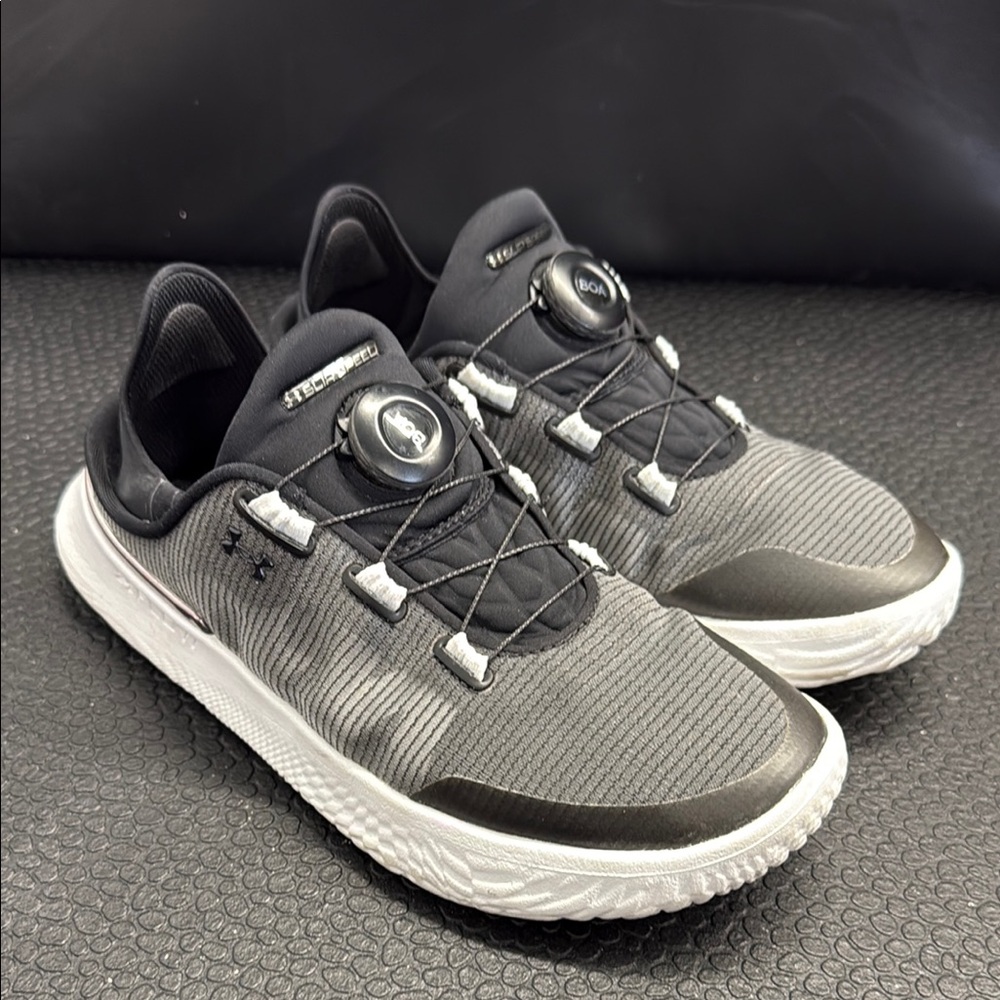 Under Armour Men's Black and Gray Running Shoes SlipSpeed
